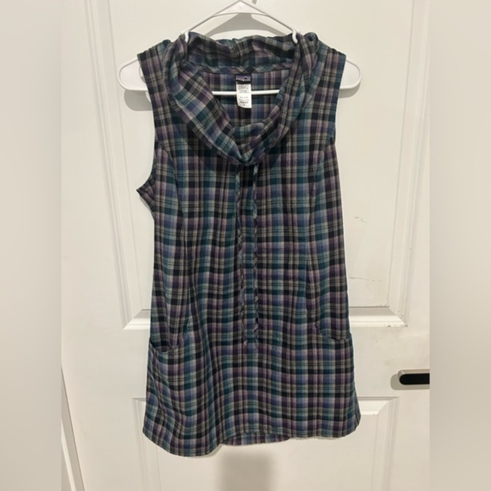 Patagonia Plaid Women's Dress- Blue and Green Size 6